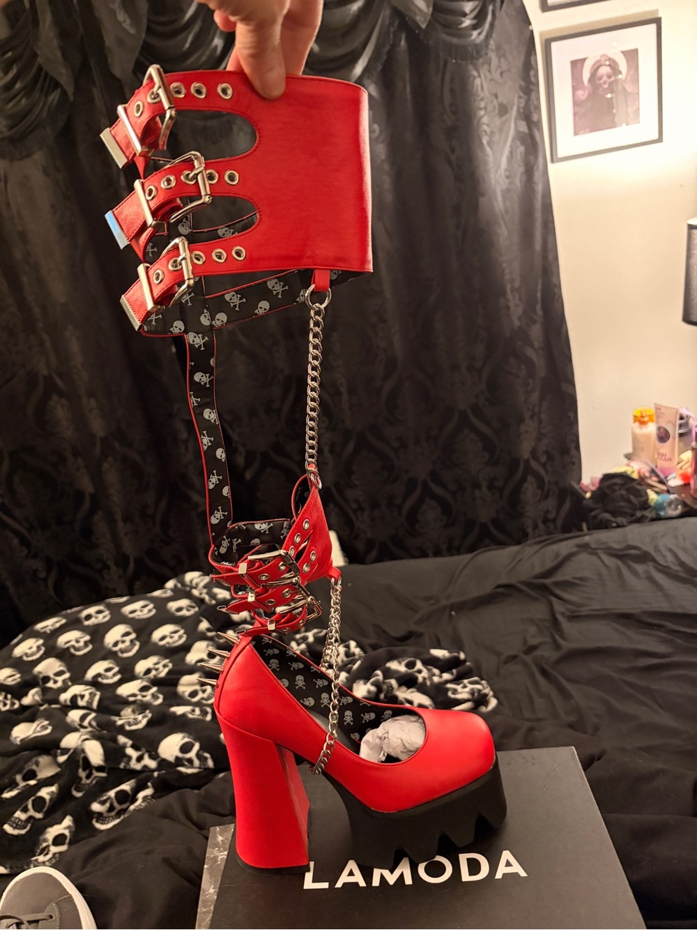 Brand new Lamoda Red Platform Gothic Chain Ankle-Cuff Heels/boots/sandals - Picture 3 of 5